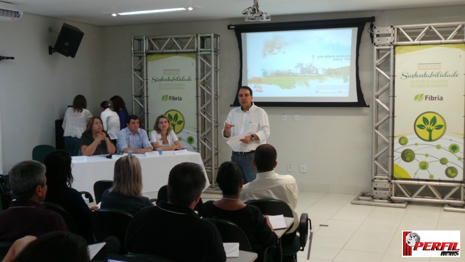 Workshop promovido pela Fibria mostra preocupação da empresa com o meio ambiente e sustentabilidade Workshop promovido pela Fibria mostra preocupação da empresa com o meio ambiente e sustentabilidade