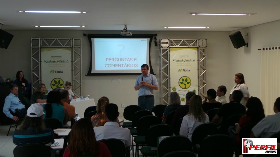 Workshop promovido pela Fibria mostra preocupação da empresa com o meio ambiente e sustentabilidade Workshop promovido pela Fibria mostra preocupação da empresa com o meio ambiente e sustentabilidade