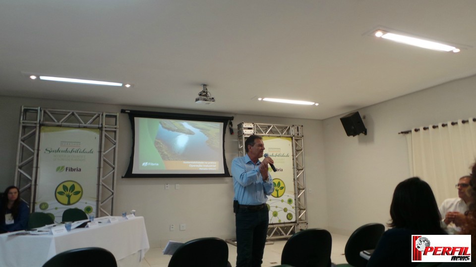 Workshop promovido pela Fibria mostra preocupação da empresa com o meio ambiente e sustentabilidade Workshop promovido pela Fibria mostra preocupação da empresa com o meio ambiente e sustentabilidade