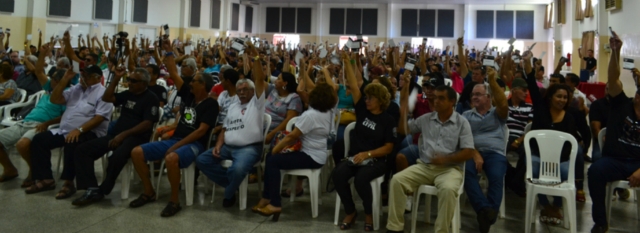 Em Assembleia lotada, Policiais Civis definem índice para campanha salarial