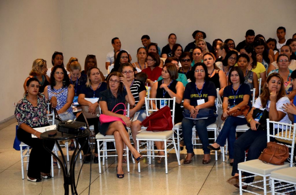 Professores da REME participam 3º Seminário de Educação Especial