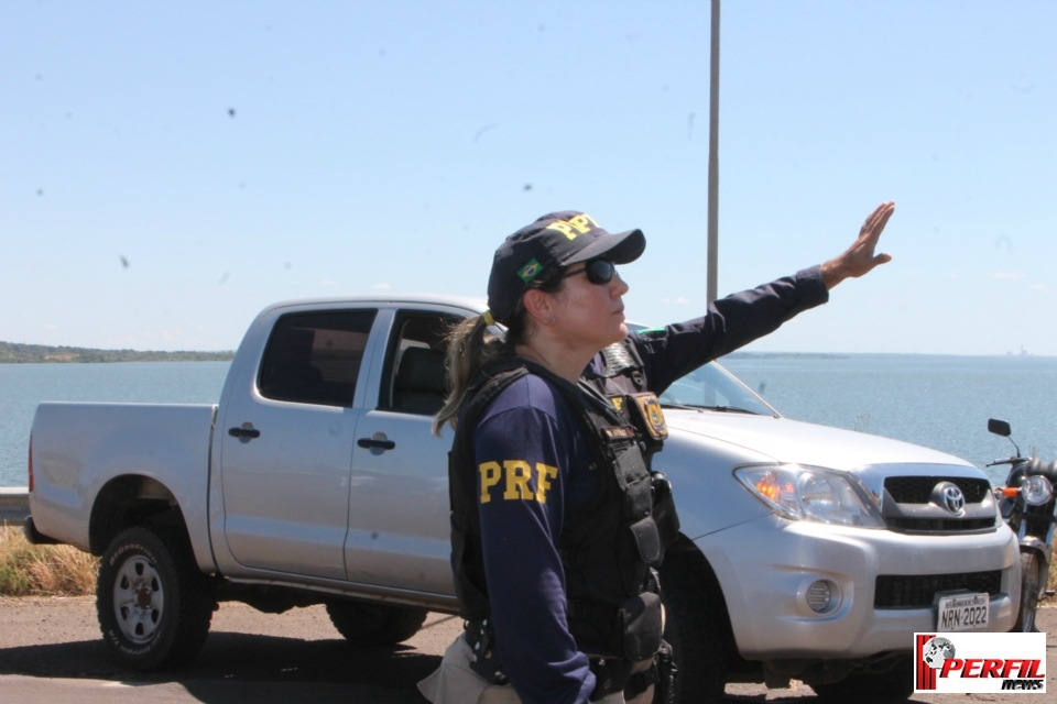 Por 1 hora, manifestantes bloqueiam BR-262 no trecho de acesso entre MS e SP