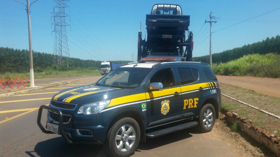 Caminhonete que era transportada por caminhão cegonha é recuperada em Três Lagoas