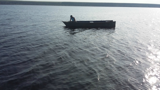 PMA prende pescador com redes ilegais e apreende pescado, barco e motor de popa