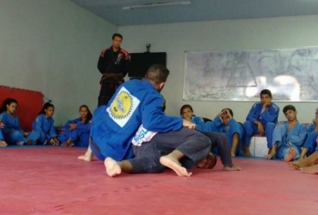 13º BPM promove seminário com reconhecido atleta de jiu-jítsu no projeto “ReAção”