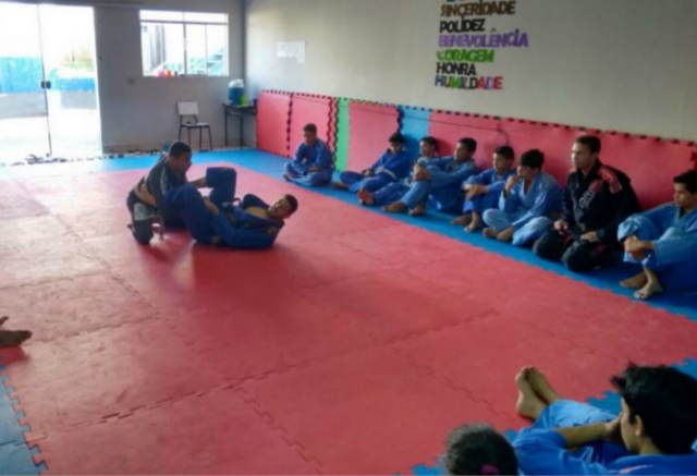 13º BPM promove seminário com reconhecido atleta de jiu-jítsu no projeto “ReAção”