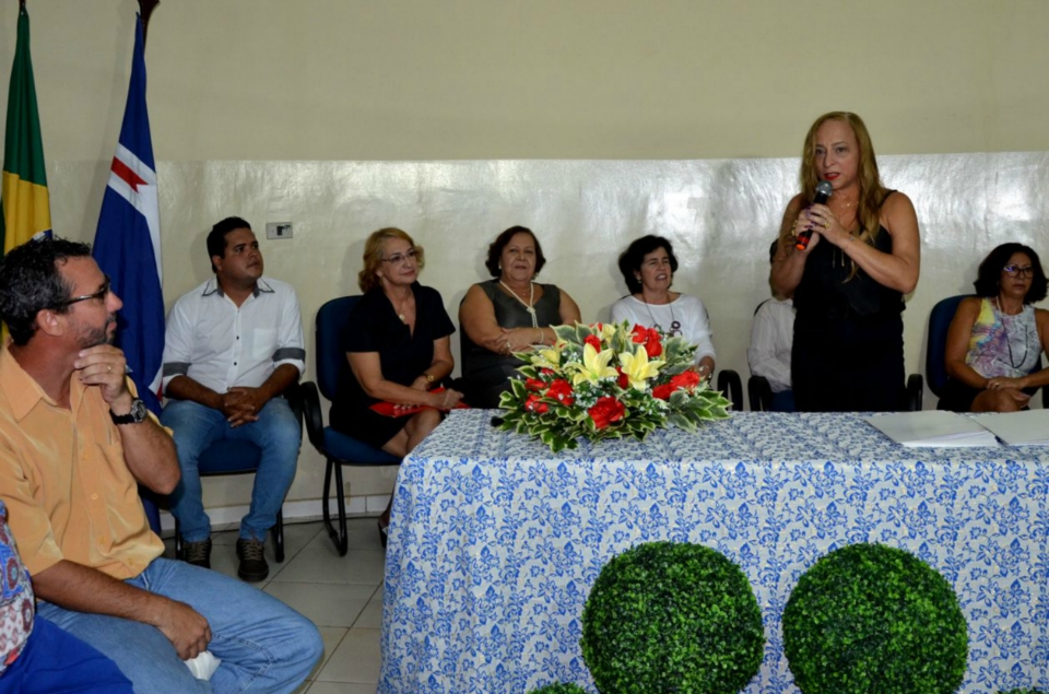 Marcia Moura empossa diretores e adjuntos da Rede Municipal de Ensino