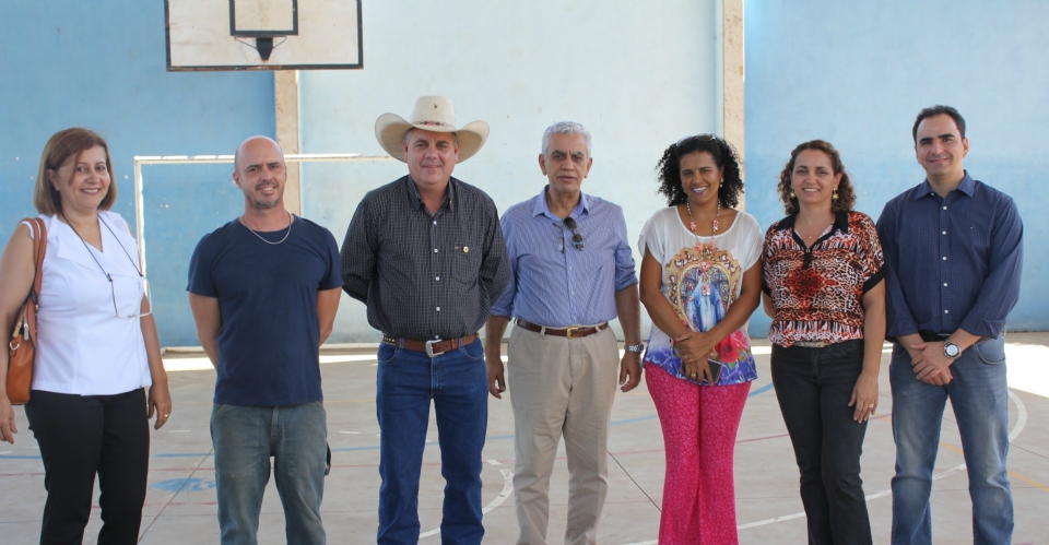 Deputado Guerreiro acompanha visita técnica as escolas de Três Lagoas