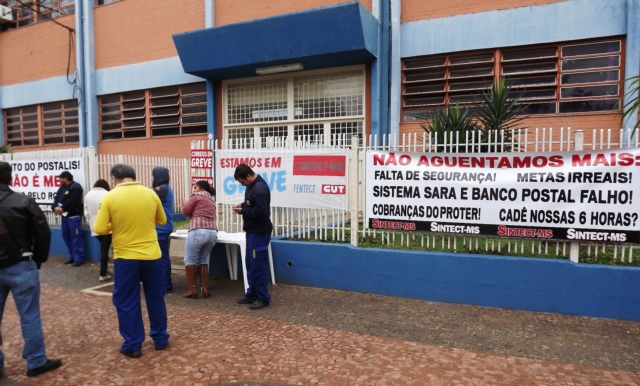 Trabalhadores dos Correios fazem paralisação de 24h em defesa de direitos e melhores condições de trabalho