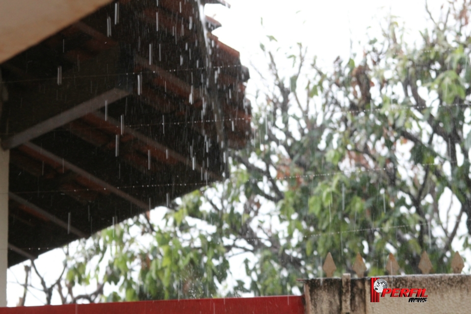 Previsão de chuva ao longo do dia em Três Lagoas