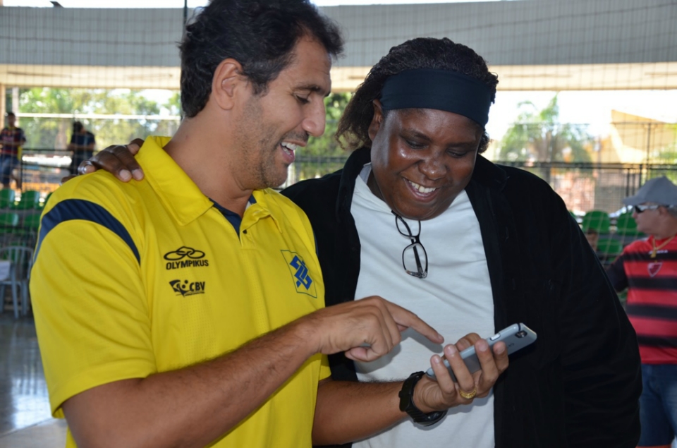 Com presença de bicampeão olímpico, Sejuvel lança projeto VivaVôlei