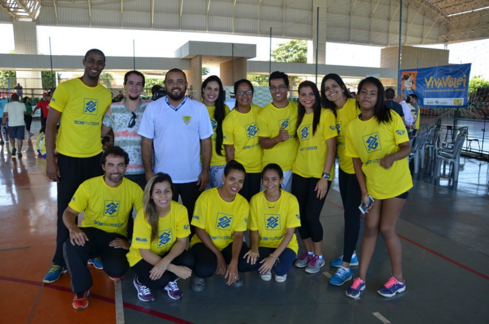Com presença de bicampeão olímpico, Sejuvel lança projeto VivaVôlei