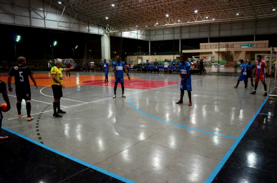 Sejuvel premia vencedor do primeiro turno do Campeonato Municipal de Futsal