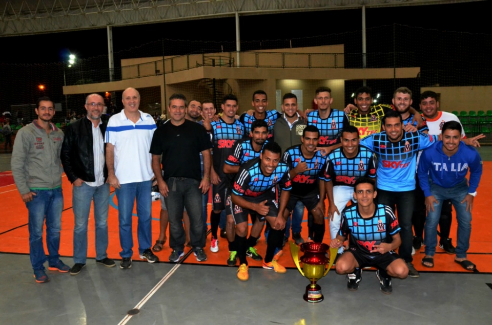 Sejuvel premia vencedor do primeiro turno do Campeonato Municipal de Futsal