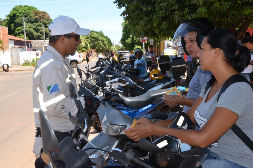 Diretoria Municipal de Trânsito realiza campanha de conscientização