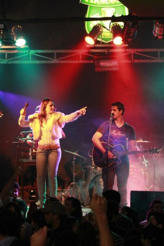 Viracopos Botequim Amanda Victória & Victor Hugo