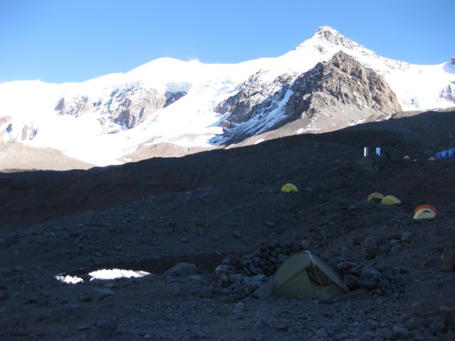 Aventureiro relata escalada na montanha mais alto das Américas