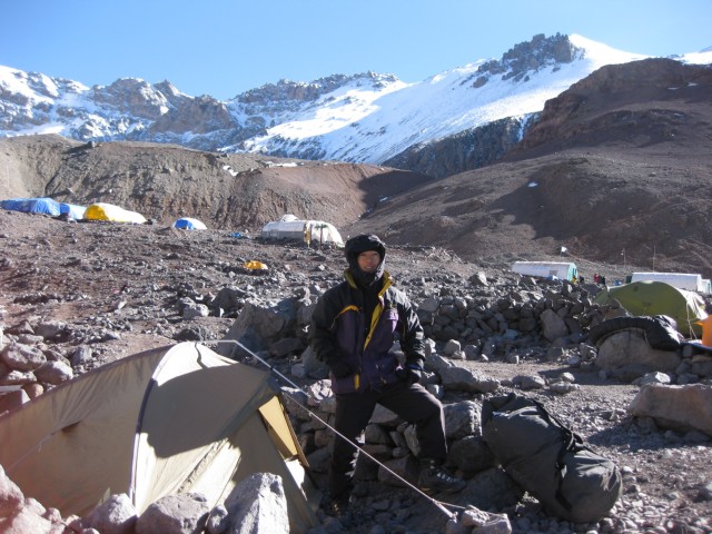 Aventureiro relata escalada na montanha mais alto das Américas