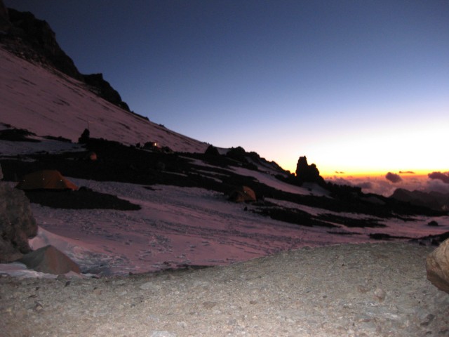 Aventureiro relata escalada na montanha mais alto das Américas