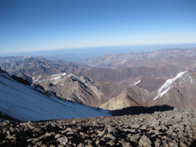 Aventureiro relata escalada na montanha mais alto das Américas