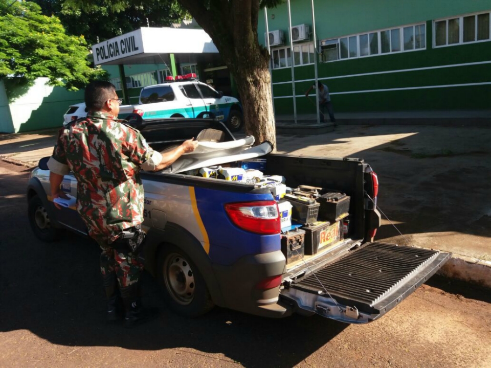 PMA apreende veículo transportando baterias veicular ilegalmente