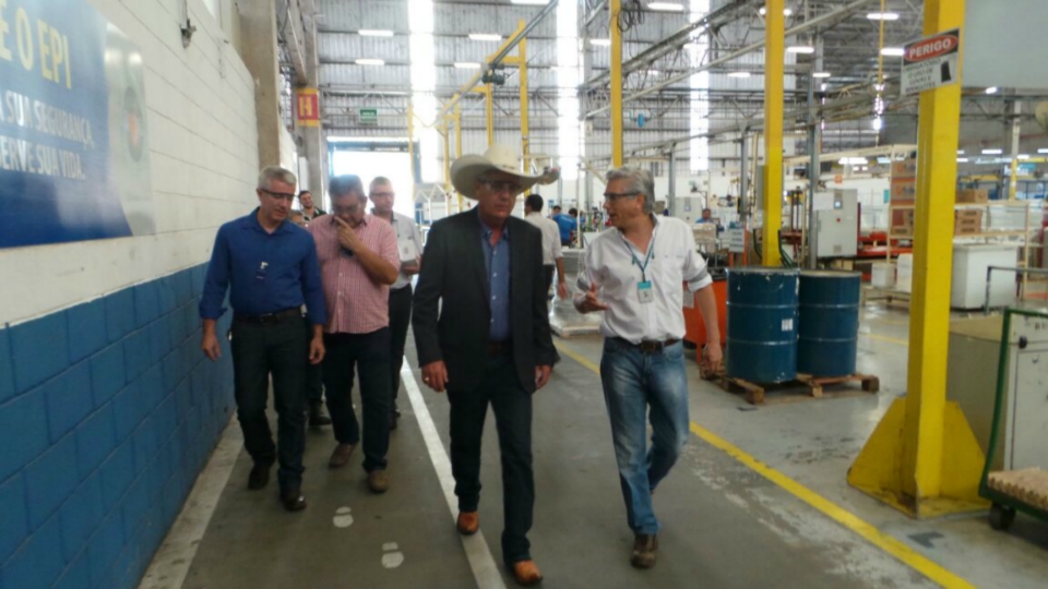 Metalfrio doa refrigeradores para prefeitura de Três Lagoas