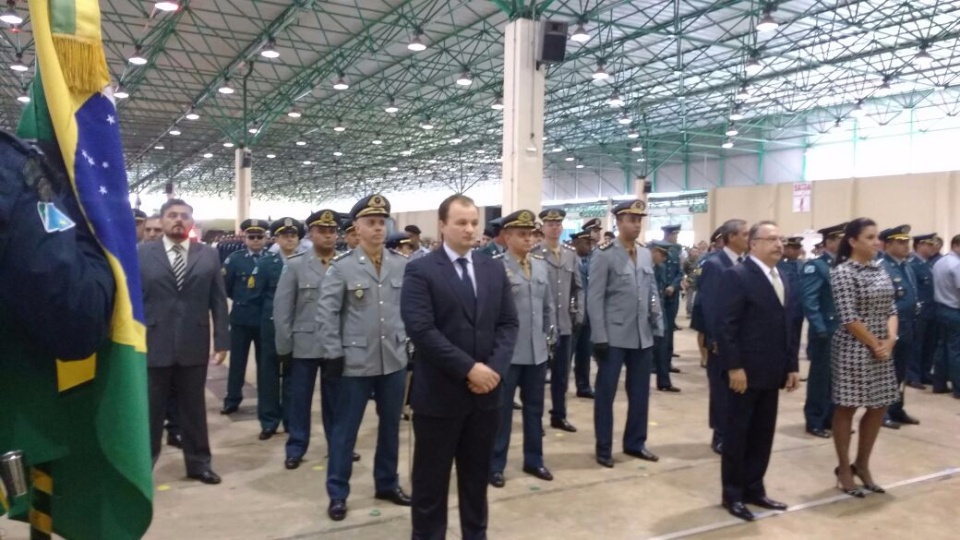 Comandante do 5°Grupamento de Bombeiros Militares em Três Lagoas recebem homenagem da Polícia Militar