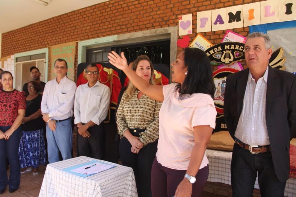 Fanfarra da Escola General “Nelson Custódio” ganha fardas da Banda Marcial