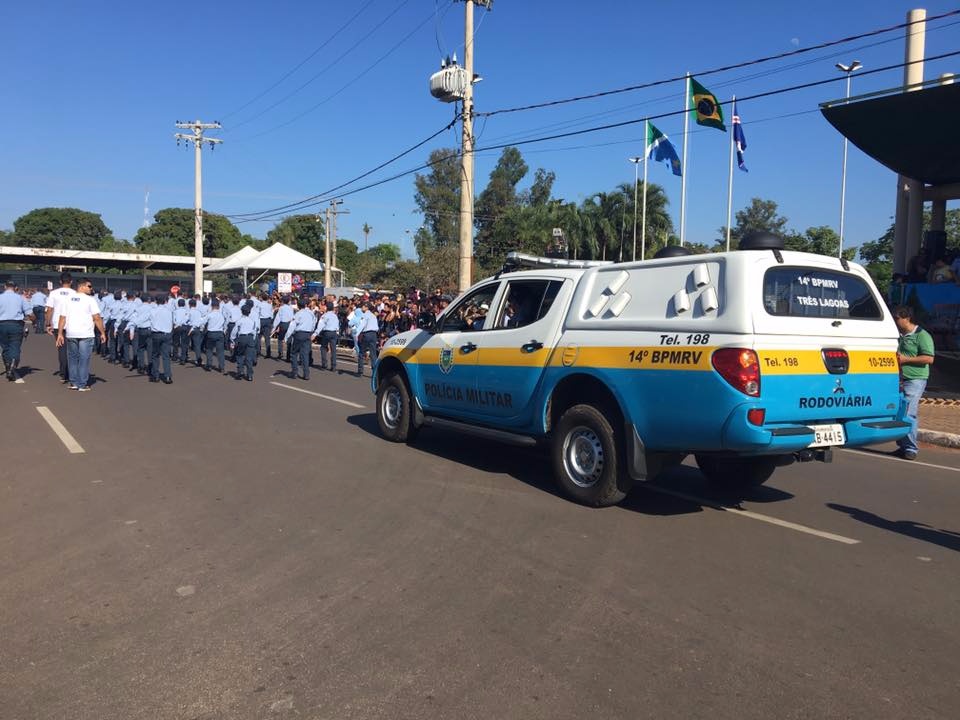 Desfile cívico marca aniversário de 102 anos de Três Lagoas