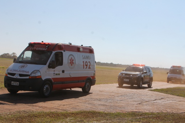 Em Três Lagoas, Bombeiros simulam incêndio em avião com passageiros