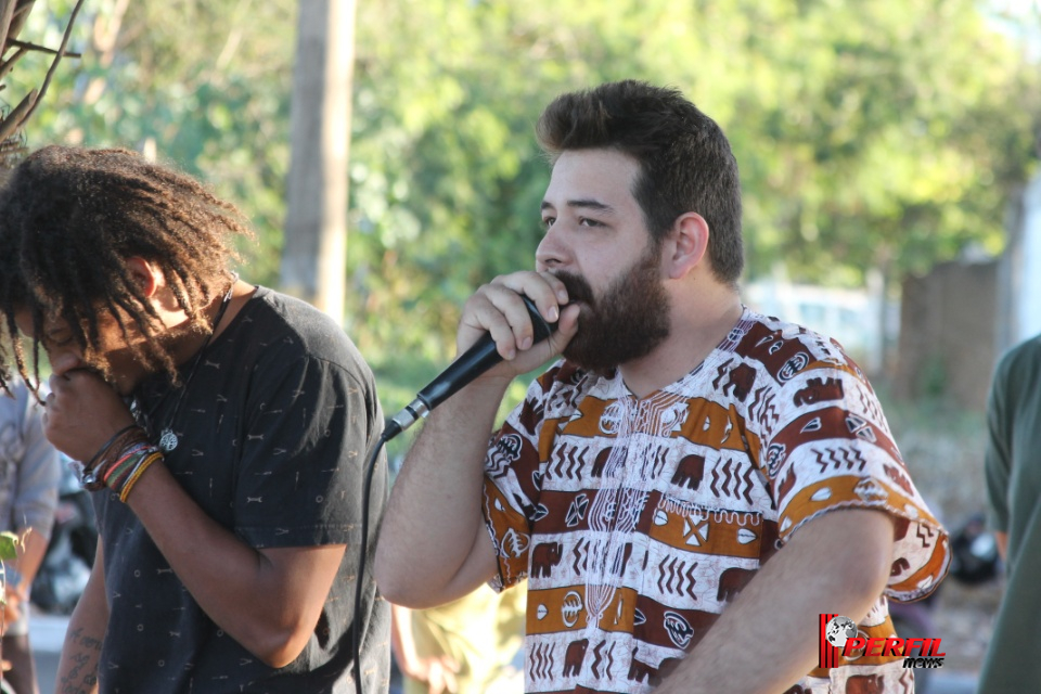 Manifestação cultural na pista de skate marca homenagem ao Cinza MC