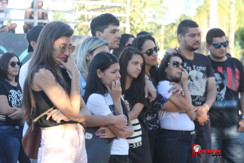 Manifestação cultural na pista de skate marca homenagem ao Cinza MC