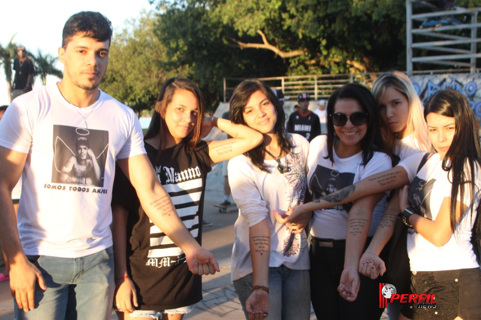 Manifestação cultural na pista de skate marca homenagem ao Cinza MC