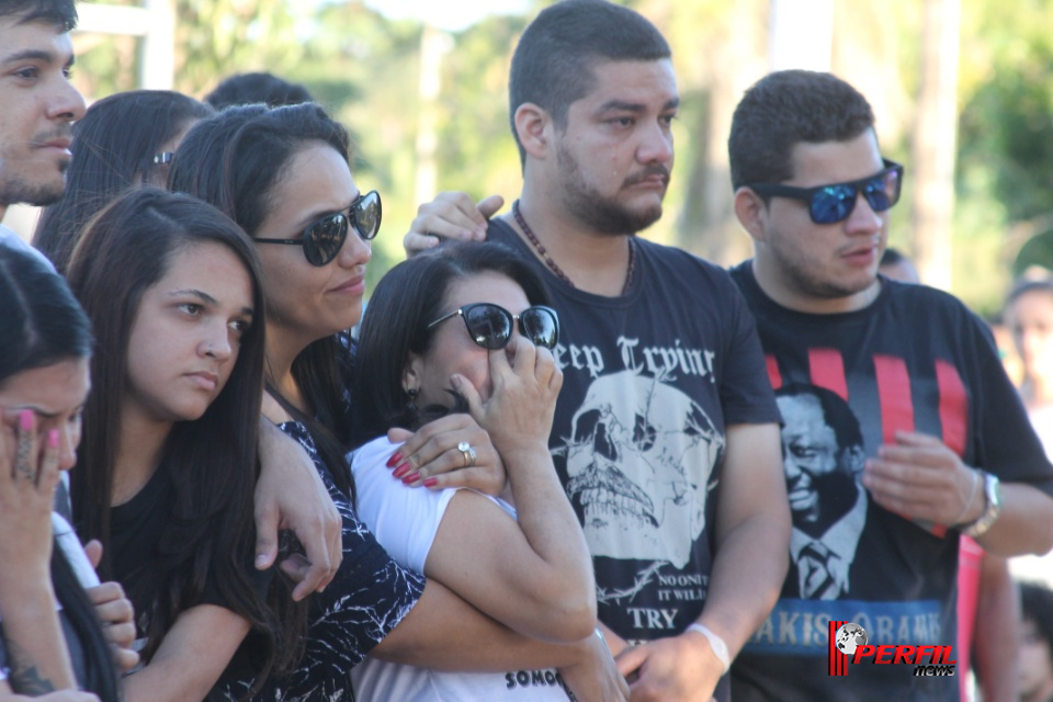 Manifestação cultural na pista de skate marca homenagem ao Cinza MC