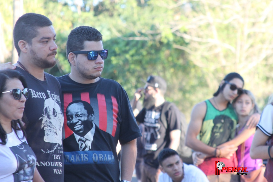 Manifestação cultural na pista de skate marca homenagem ao Cinza MC
