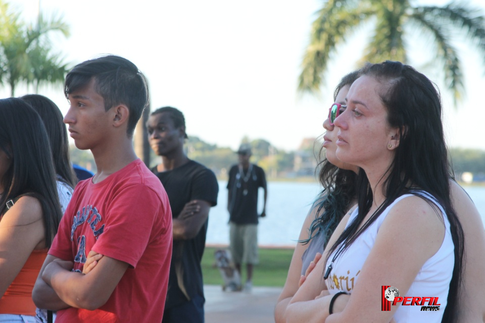 Manifestação cultural na pista de skate marca homenagem ao Cinza MC