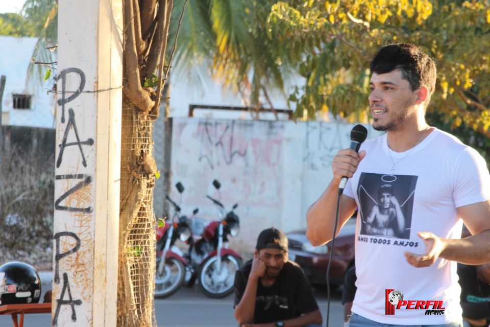 Manifestação cultural na pista de skate marca homenagem ao Cinza MC