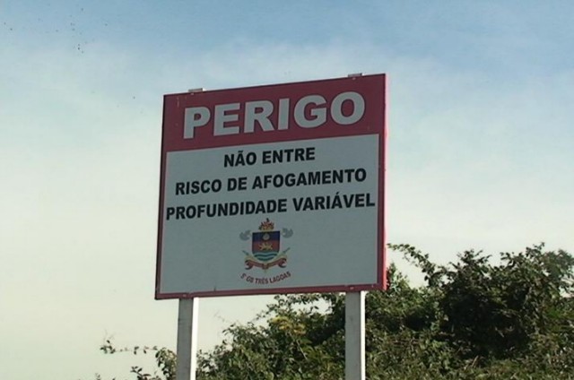 Placas de advertência são instaladas em canal do Rio Paraná em Três Lagoas