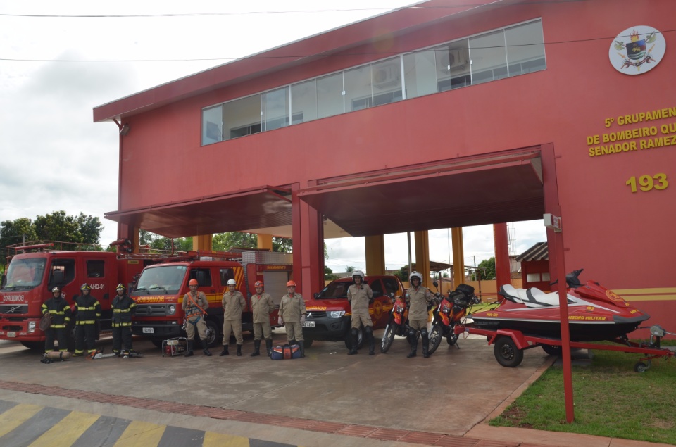 Bombeiros de todo Brasil comemoram seu dia com muitas atividades