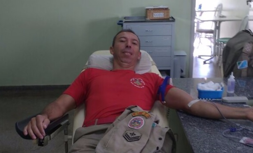 Bombeiros de Três Lagoas fazem doação de sangue