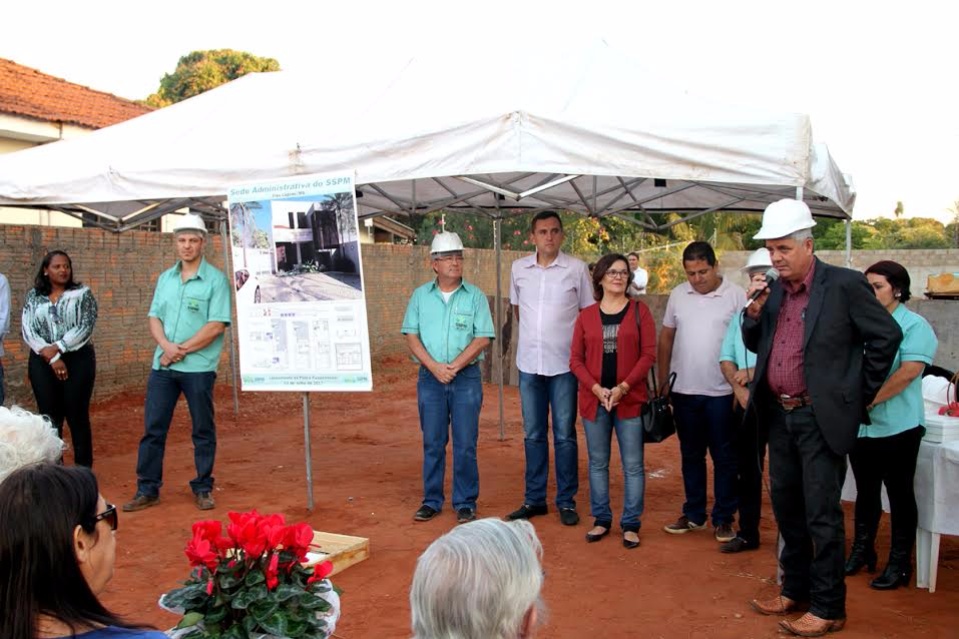 Emoção marca o lançamento da pedra fundamental da sede do Sindicato dos Servidores Públicos Municipal