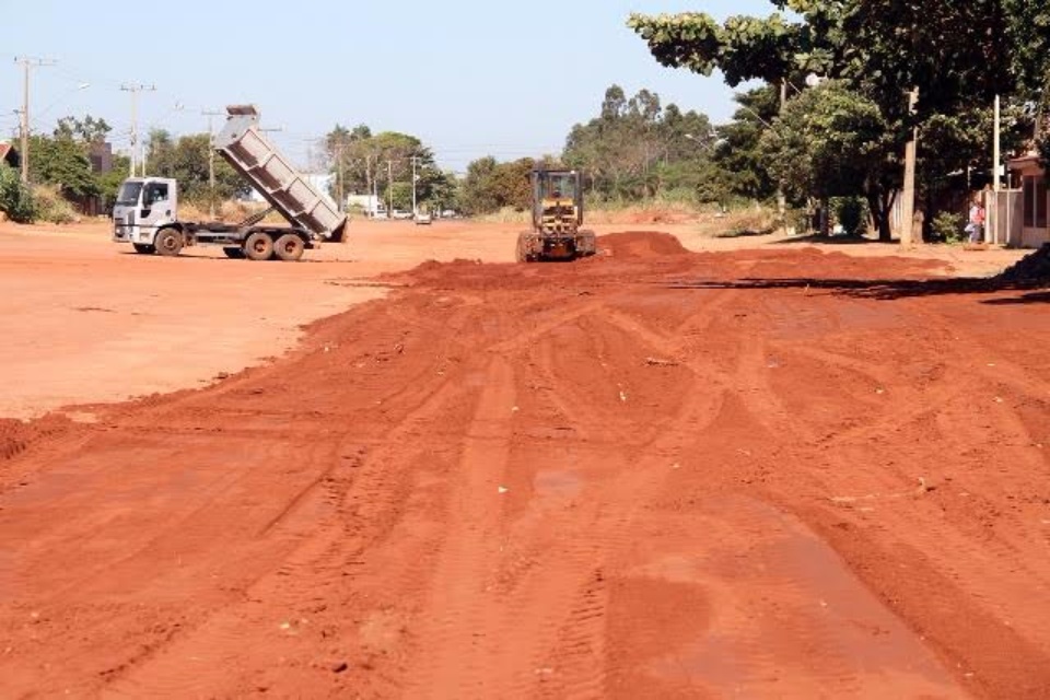 SEINTRA segue com ações de recuperação asfáltica e finaliza ações na Avenida Jary Mercante