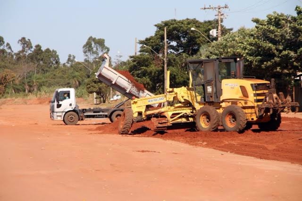 SEINTRA segue com ações de recuperação asfáltica e finaliza ações na Avenida Jary Mercante