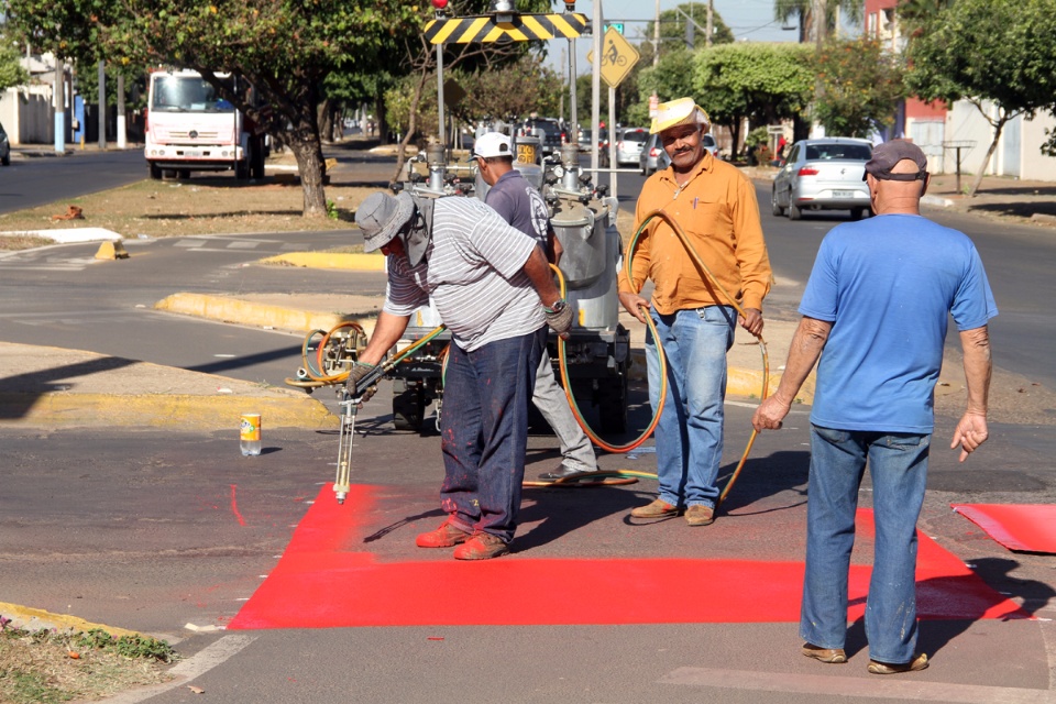 Ciclovias ganham nova sinalização e garantem mais segurança aos ciclistas