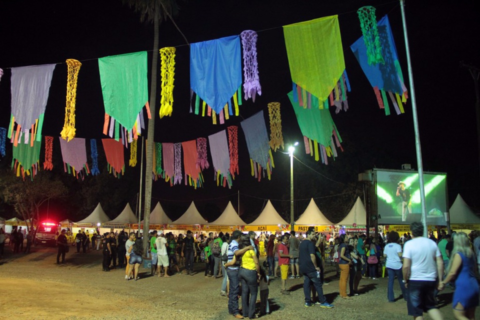 Primeiro dia da 29º Festa do Folclore reúne quase quatro mil pessoas