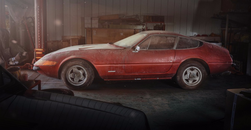 Ferrari considerada 'inexistente' é encontrada em garagem no Japão