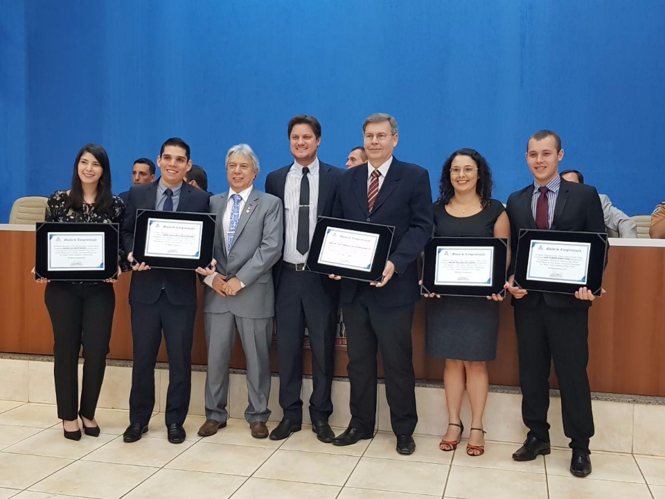 Câmara entrega título de Cidadão Três-lagoense, Moções de Congratulação e Mérito Esportivo