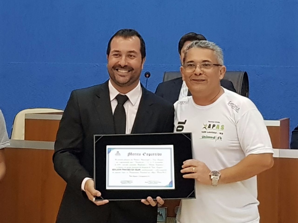 Câmara entrega título de Cidadão Três-lagoense, Moções de Congratulação e Mérito Esportivo