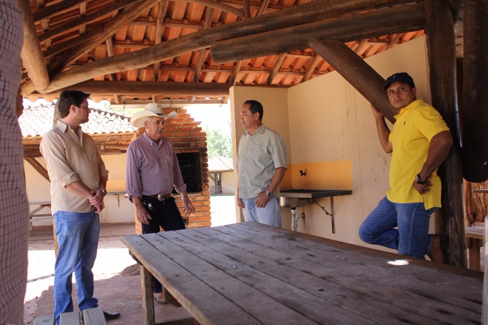 Prefeito e vereadores vistoriam Balneário de Três Lagoas