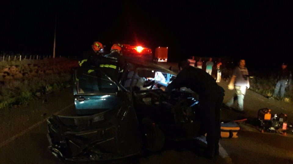 Grave acidente deixa vítima presa às ferragens entre Santa Rita do Pardo e Bataguassu